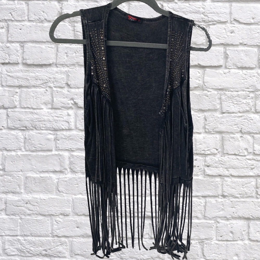 T Party Fashion Black Fringe Sleeveless Blouse